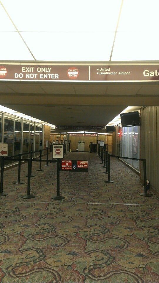 Wichita Dwight D. Eisenhower National Airport, 2277 Eisenhower Airport