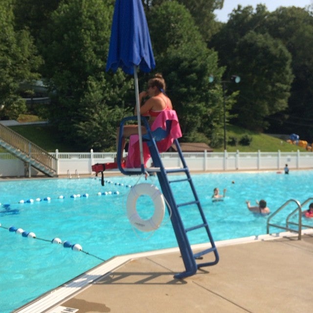 Burdette Aquatic Center, 5301 Nurrenbern Rd, Evansville, IN, Swimming