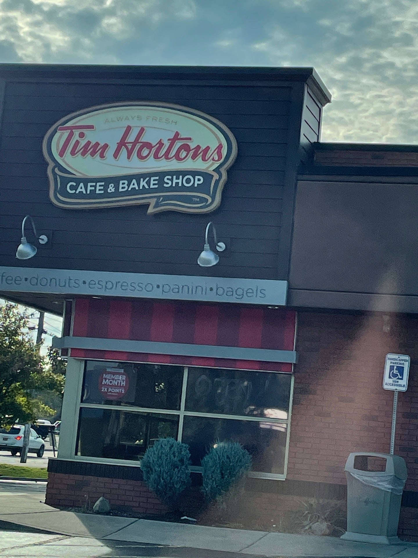 TIM HORTONS - 24 Photos - 1025 Kenmore Ave, Buffalo, New York