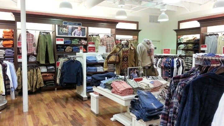 Polo Ralph Lauren Factory Store – The Factory Outlets of Lake