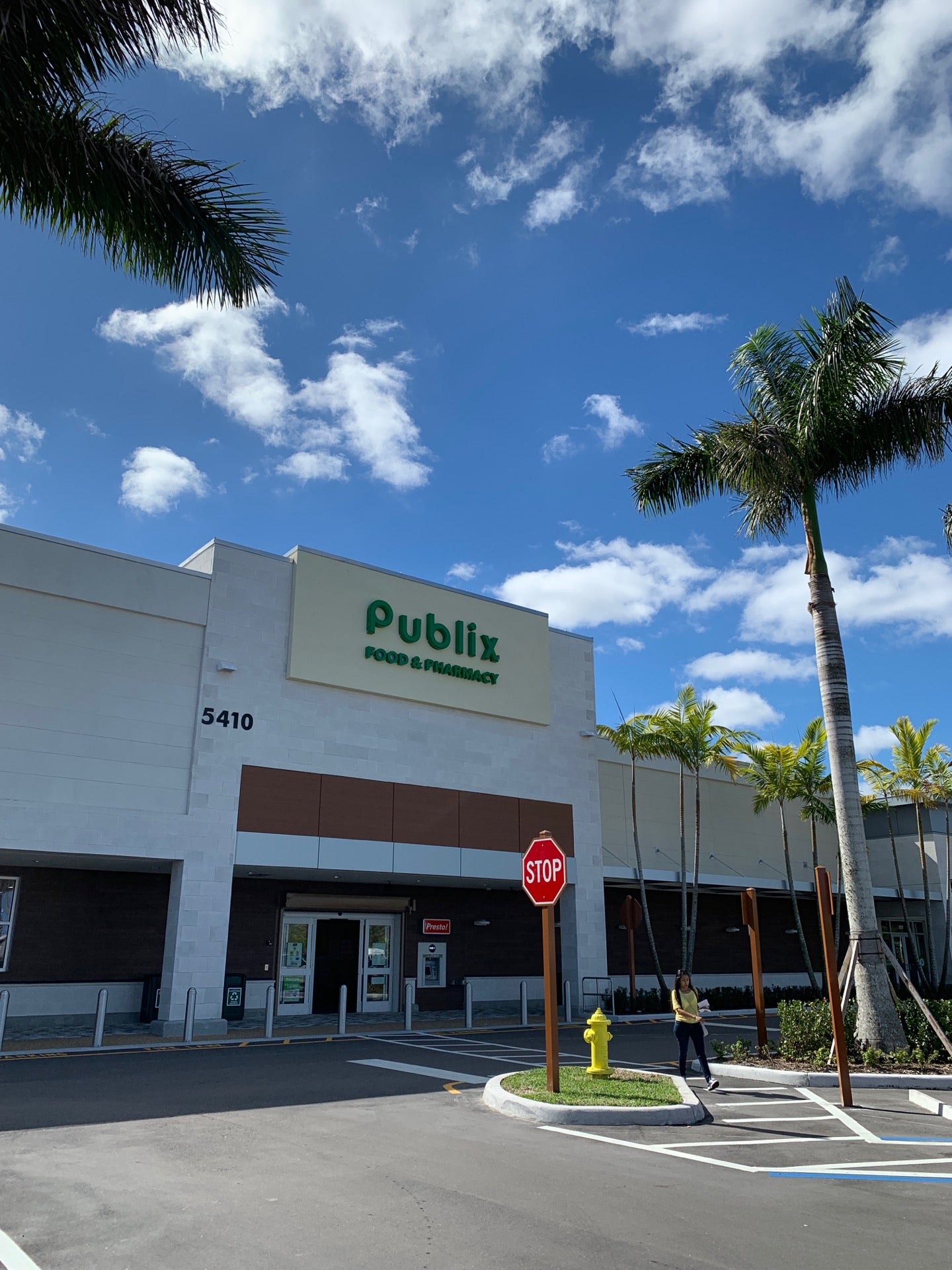 Alton Town Center  Shopping & more in Palm Beach Gardens