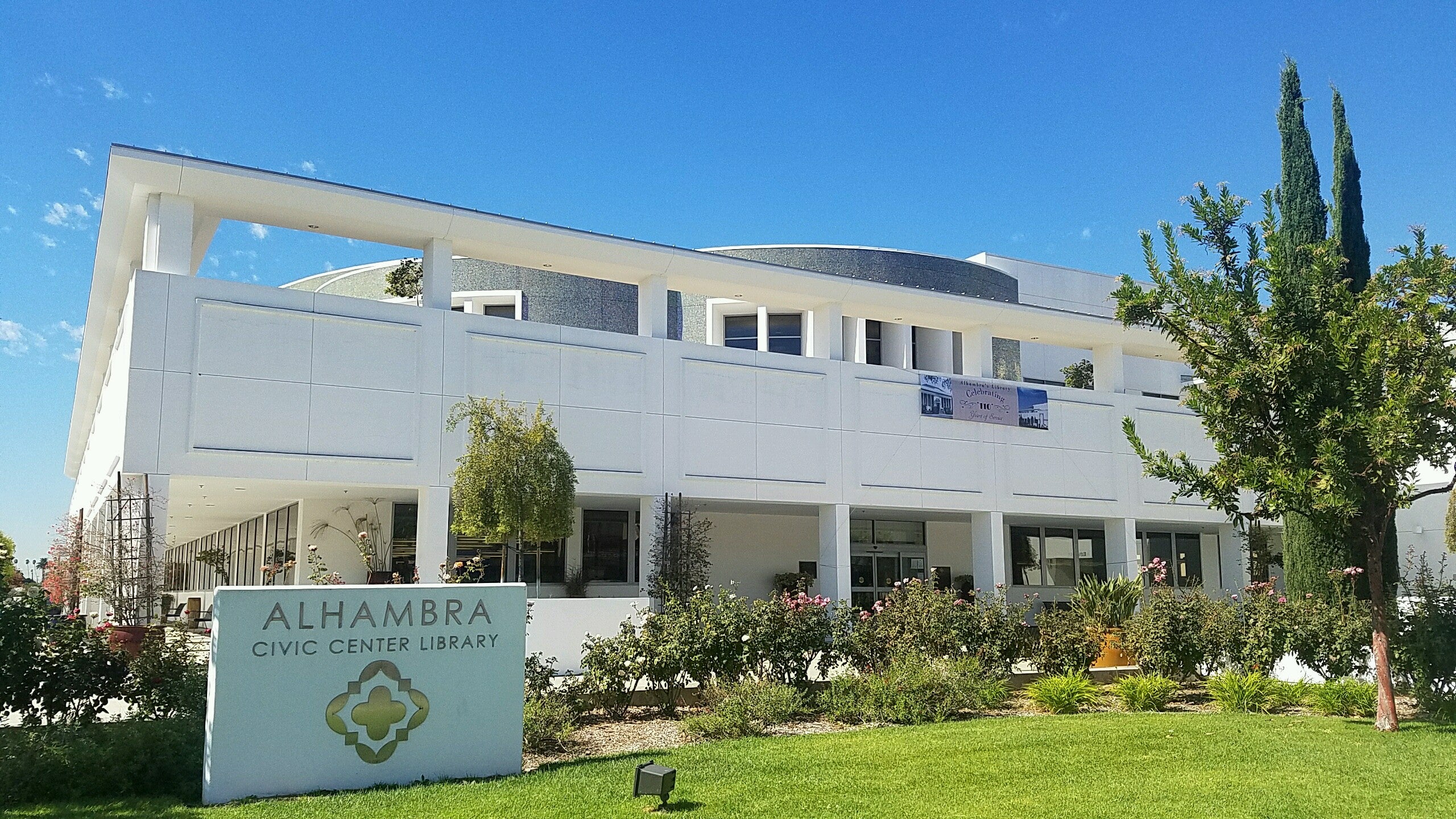Alhambra Civic Center Library, 410 W Main St, Alhambra, CA, Parking