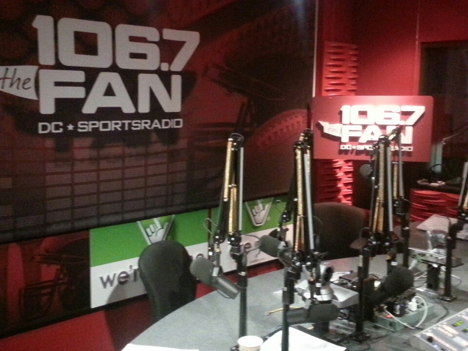 1067 The Fan WJFK FM 4200 Parliament Pl Lanham MD Office Desk   36176642 1HL7E2X08ohL7ju6uPV9U8jLT8IjiqU4npxMSHr212U 