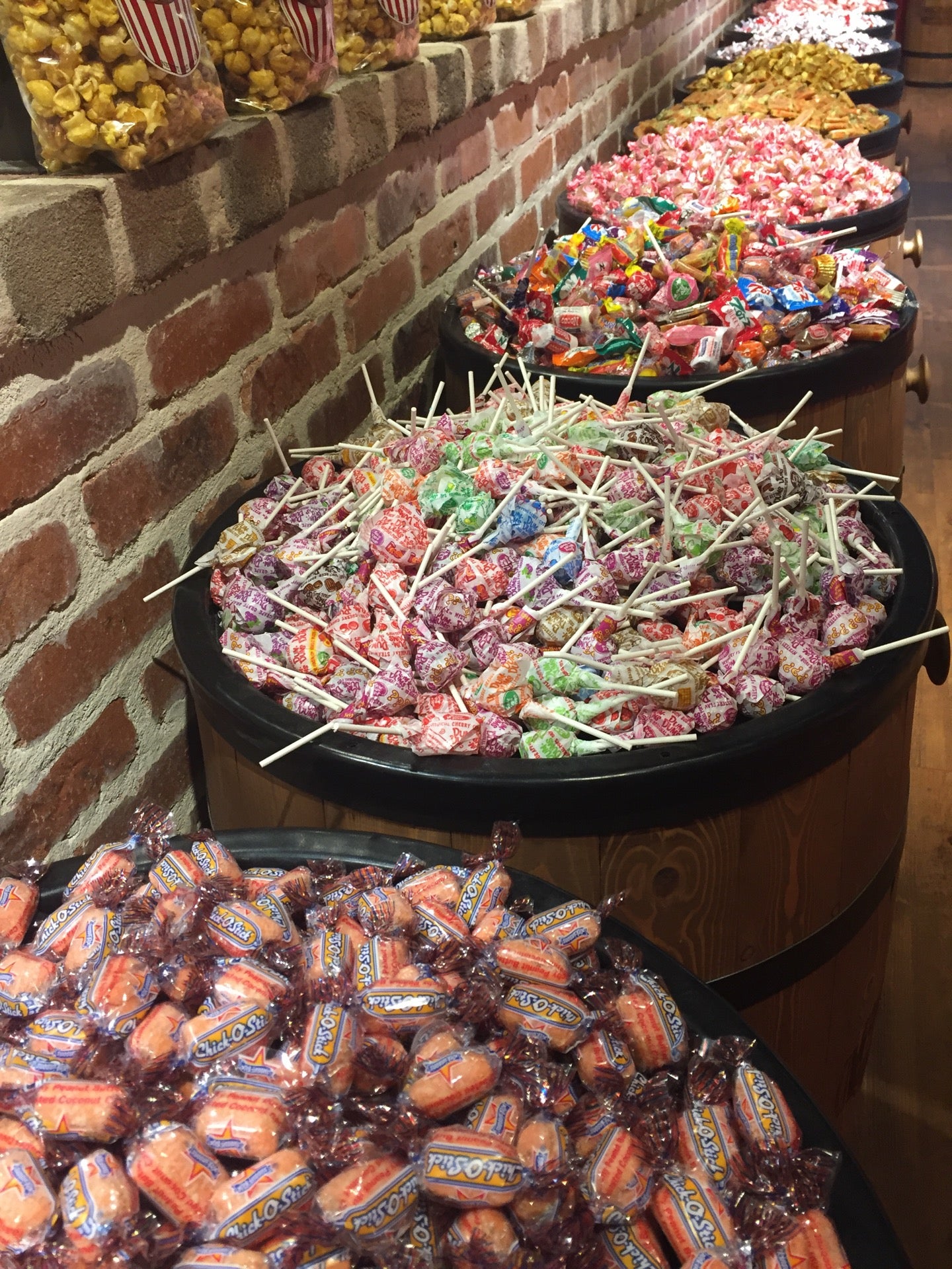 River Street Sweets Savannah's Candy Kitchen, 200 Tanger Outlets Blvd