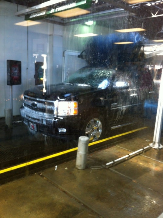 Mister Car Wash & Express Lube, 3205 N Galloway Ave, Mesquite, TX, Car