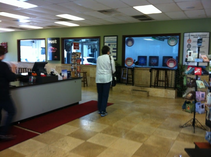 Mister Car Wash & Express Lube, 3205 N Galloway Ave, Mesquite, TX, Car