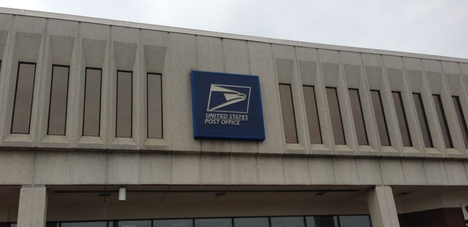 US Post Office, 8409 Lee Hwy, Merrifield, VA, Post Offices - MapQuest