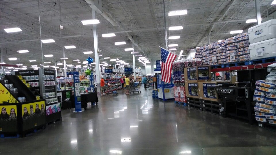 Sam's Club, 3801 Kell Blvd, Wichita Falls, TX, Doctors - MapQuest