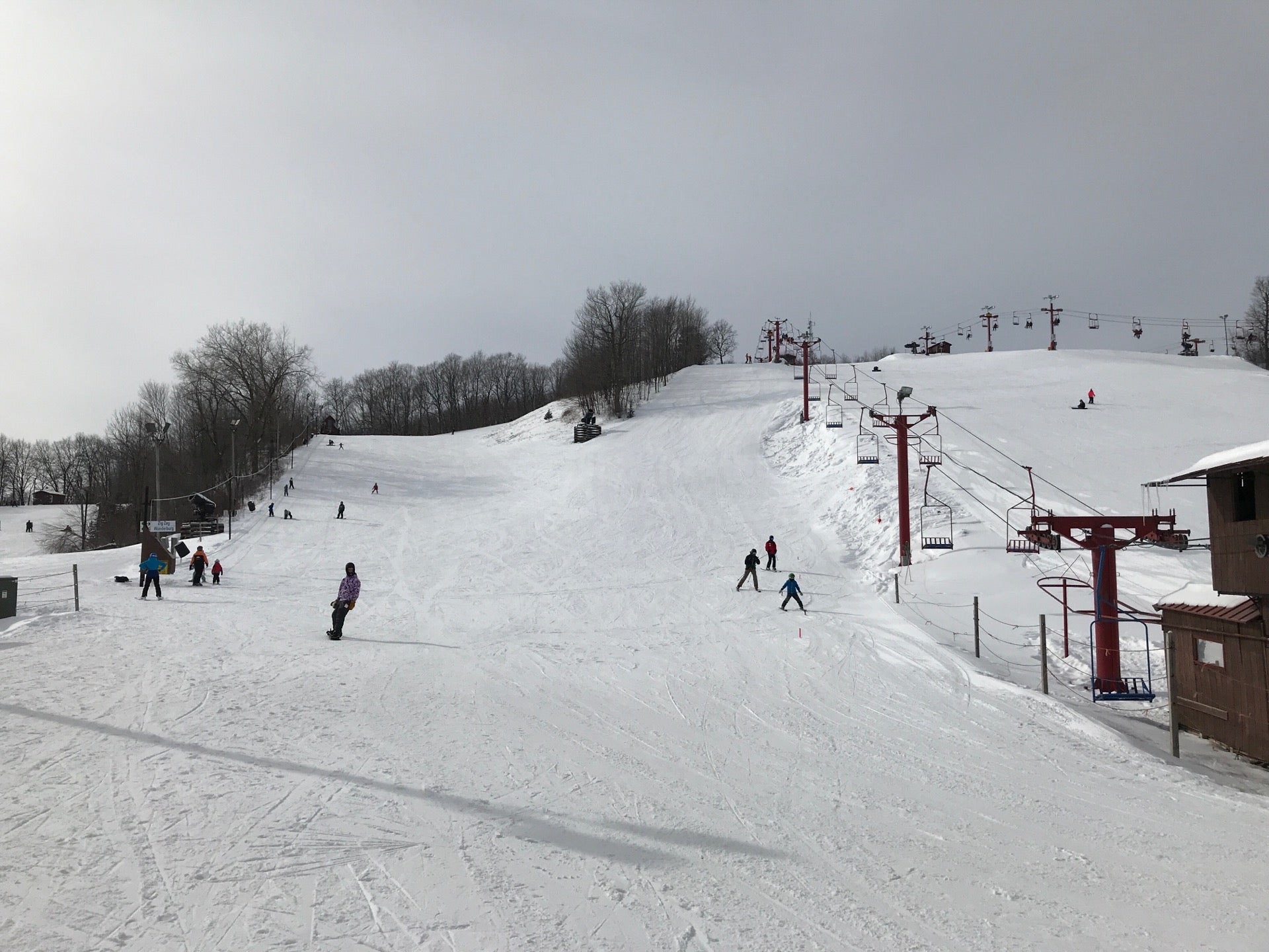 Sunburst Ski Area, 8355 Prospect Dr, Kewaskum, WI, Skiing Centers