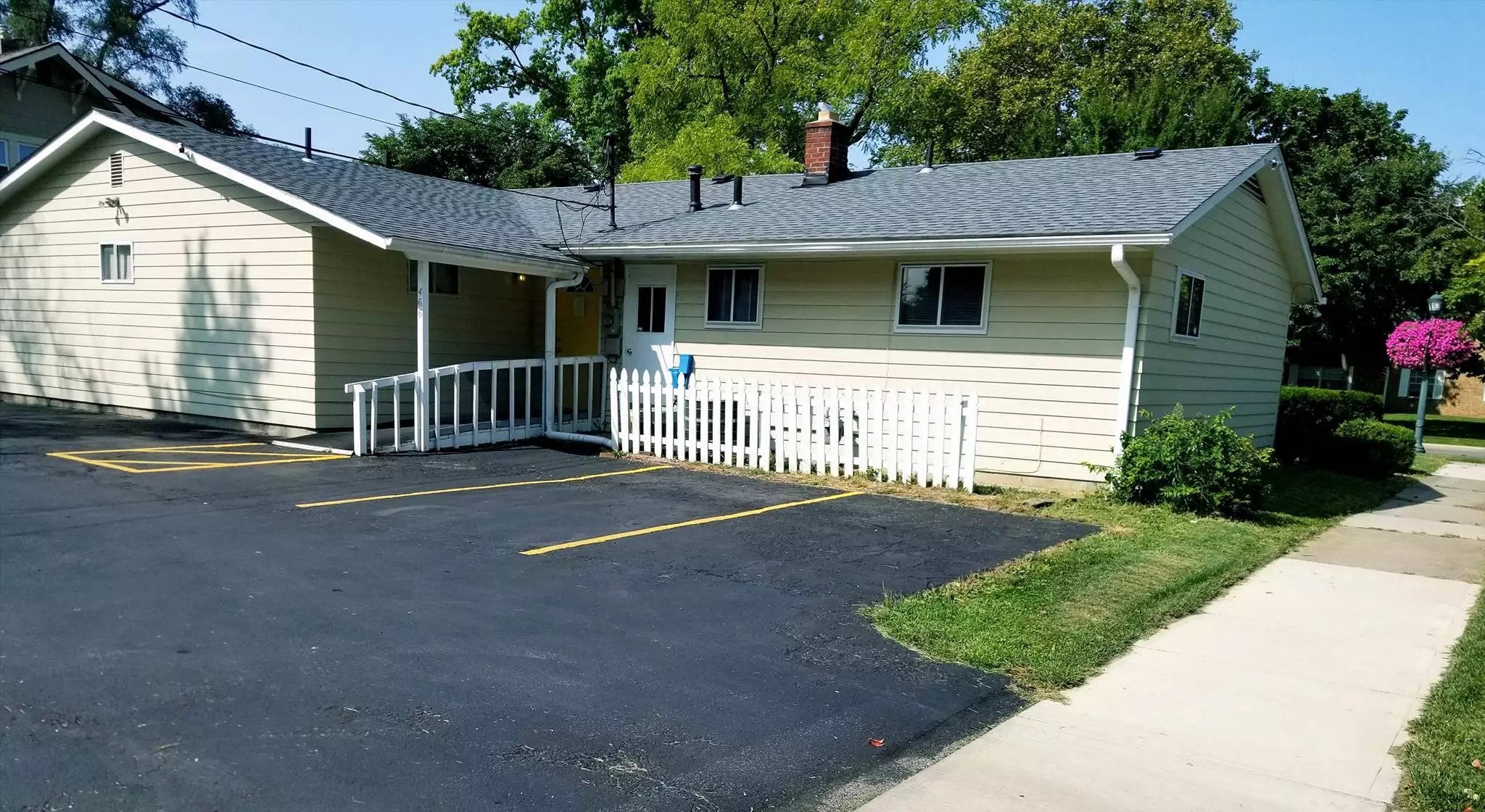 Elaine's Massage Place, 3040 Riverside Dr, Upper Arlington, OH