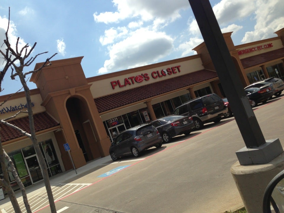 Stores like plato's outlet closet near me