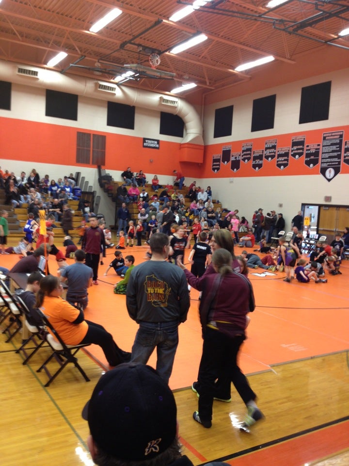 Mishicot High School, 660 Washington St, Mishicot, WI, Public