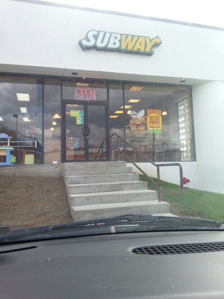 Subway, 660 E Pittsburgh St, Davis Center, Greensburg, PA, Eating places -  MapQuest