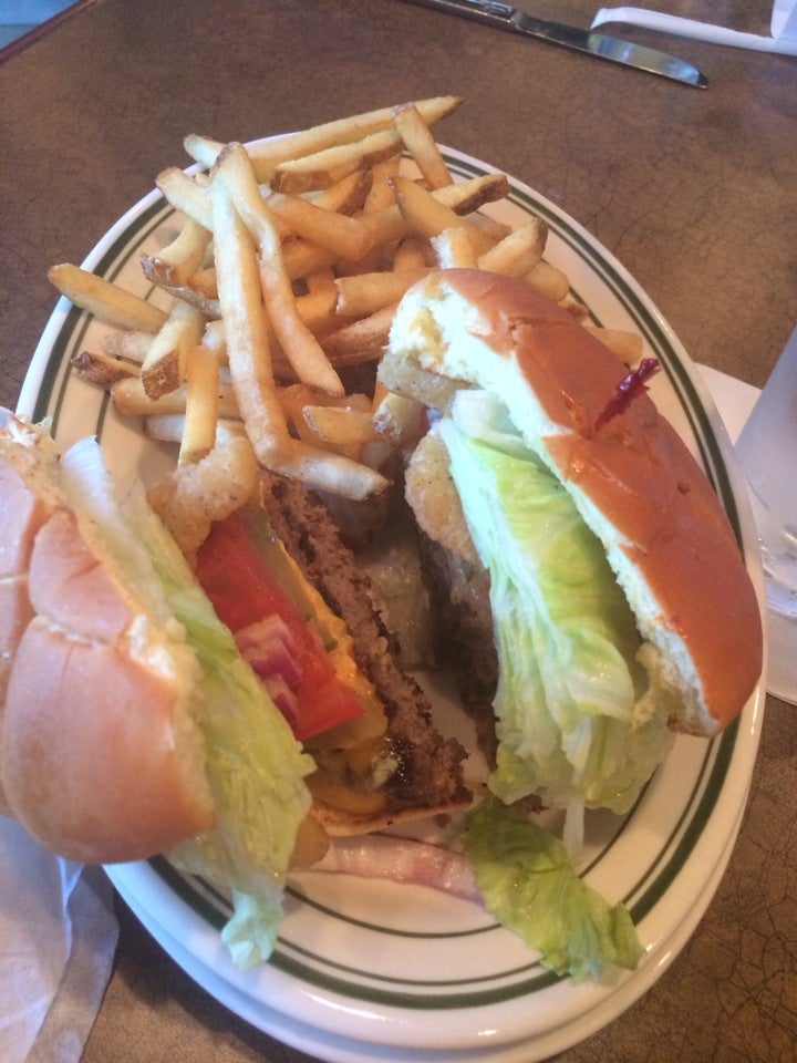 LUKE & NICK'S ALL AMERICAN Coney Island, 8877 Dallas Acworth Hwy