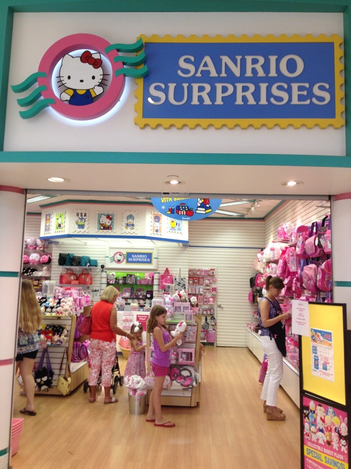 Sanrio  Sanrio store, Hello kitty store, Sanrio shop