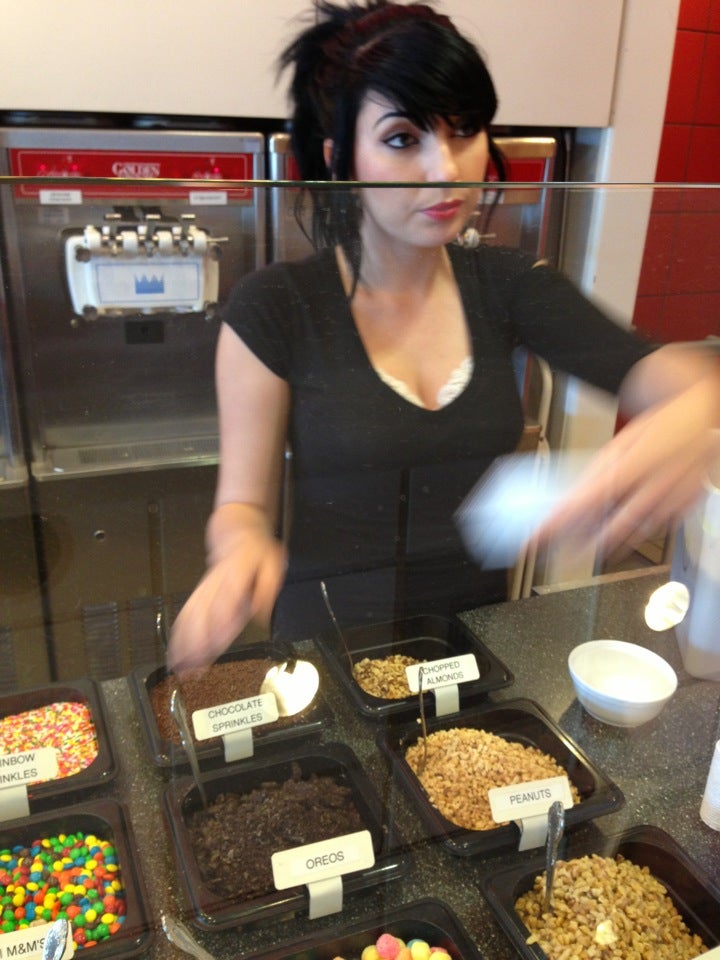 Golden Spoon Frozen Yogurt Oceanside & Escondido, 4160 Oceanside Blvd