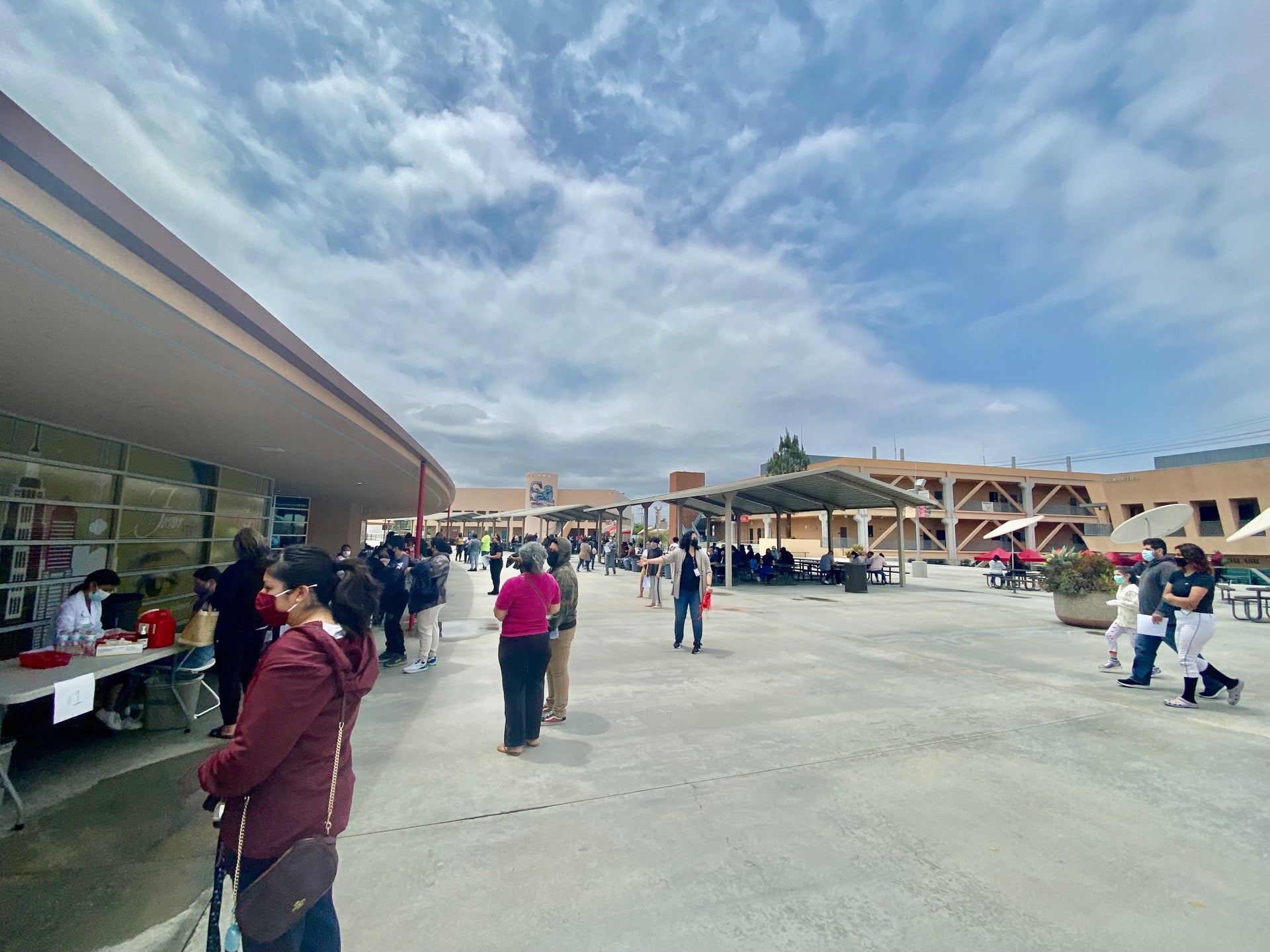 Segerstrom High School, 2301 W MacArthur Blvd, Santa Ana, CA, Public