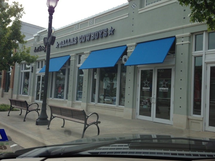 Dallas Cowboy Pro Shop, 430 Town Center Blvd, Garland, TX, Men's Apparel -  MapQuest