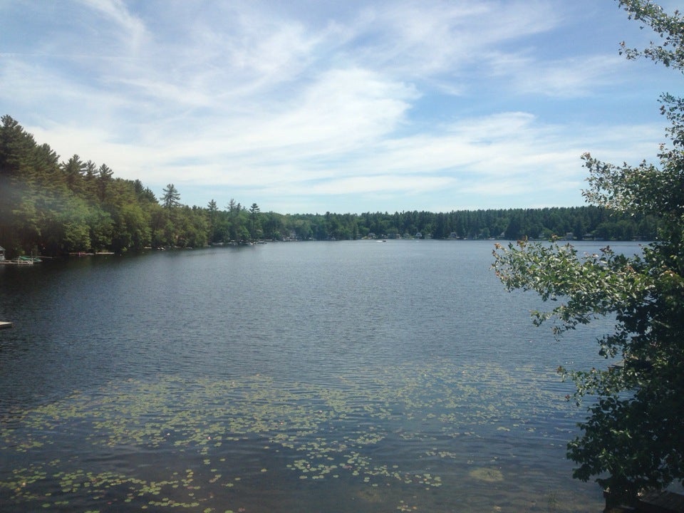 Little Island Pond, Pelham, NH MapQuest