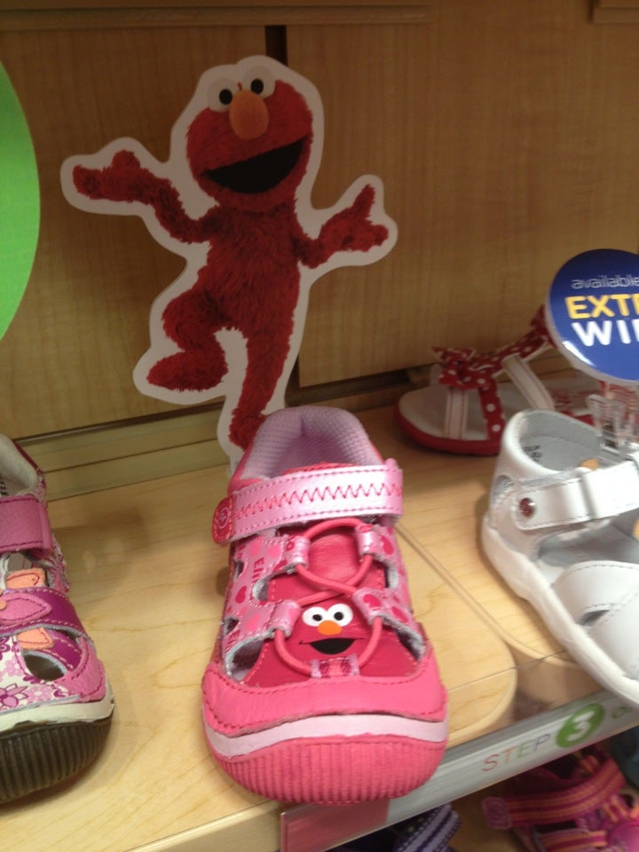 Stride rite sales elmo shoes