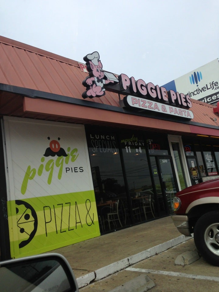Piggie Pies Free Pizza Delivery, 5315 Greenville Ave, Dallas, TX