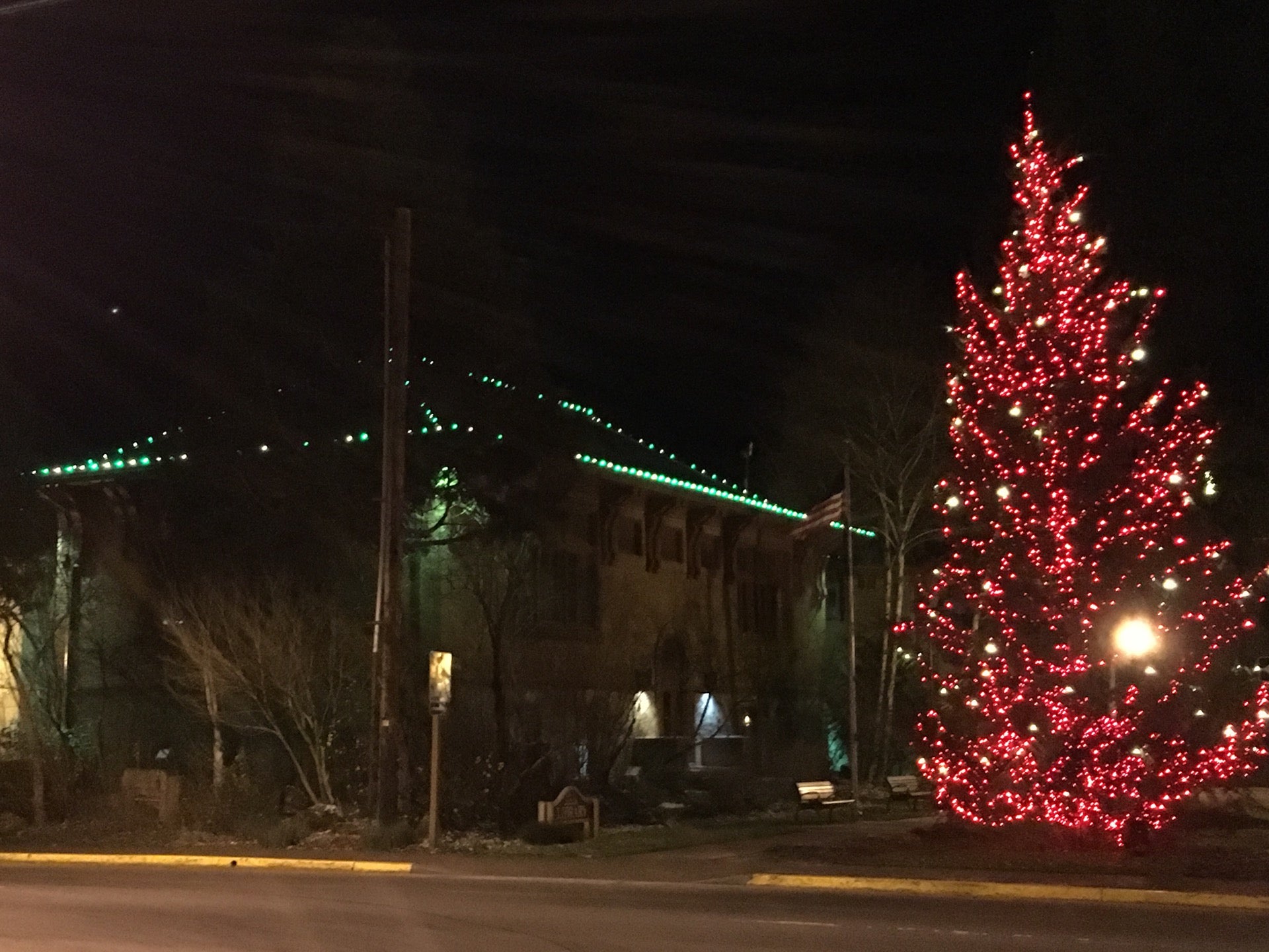 McMinnville Public Library, 225 NW Adams St, McMinnville, OR, Bus Lines MapQuest