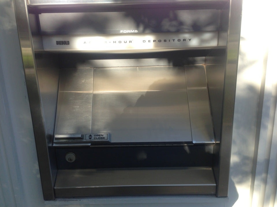 Easthampton Savings Bank, 100 East St, Hadley, MA MapQuest