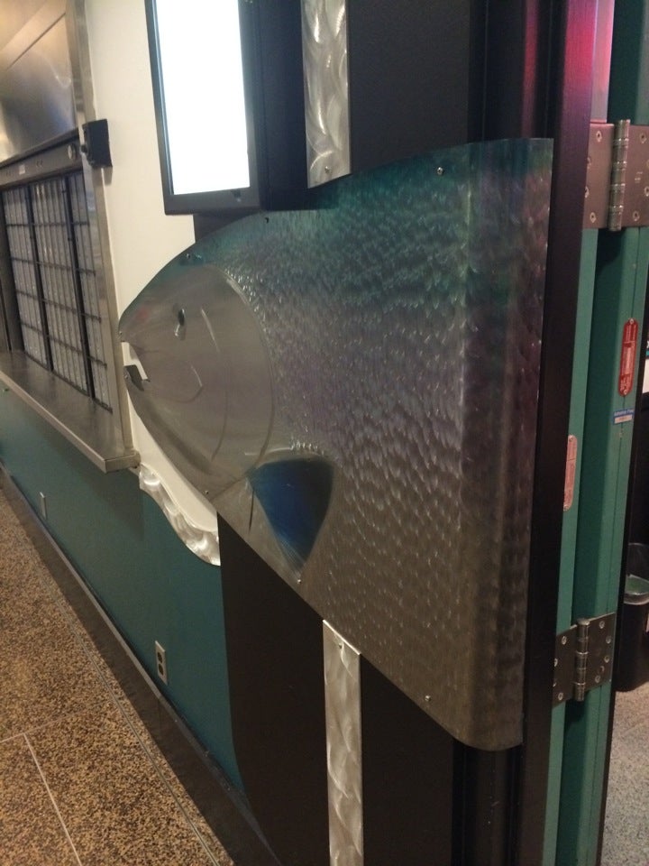 Ken's Baggage & Frozen Food Storage, 17801 International Blvd, Ste