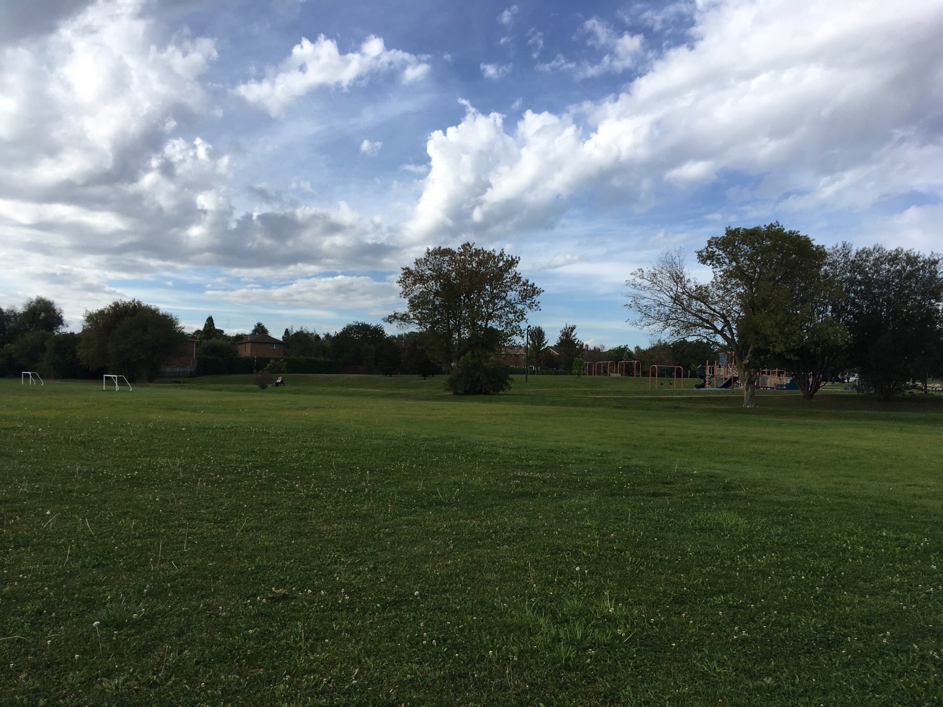 **D’Hillier Park**