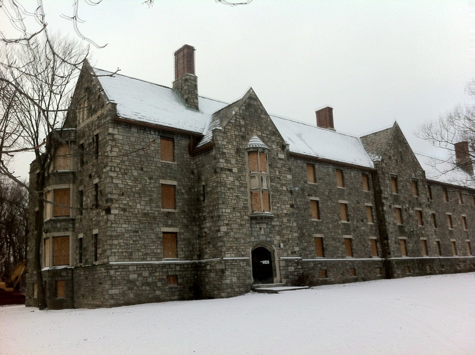 De Veaux Woods State Park, 3180 Deveaux Woods Dr, Niagara Falls, NY