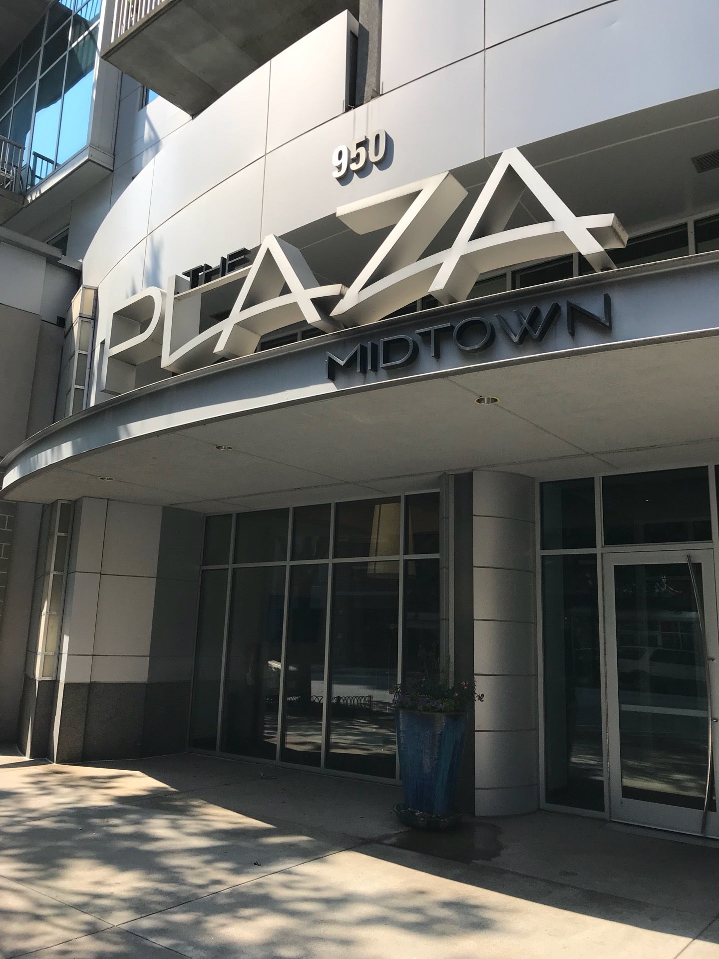 Plaza Midtown - InvenTrust Properties