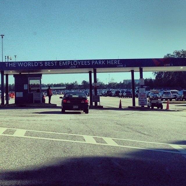 Delta Air Lines Airport Employee Parking Lot Camp Creek Pkwy College