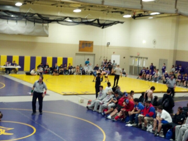 Belvidere High School, 1500 East Ave, Belvidere, Illinois, Schools