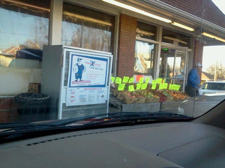 Fast Stop Gas Station, 114 S Main St, New London, NC, Gas Stations