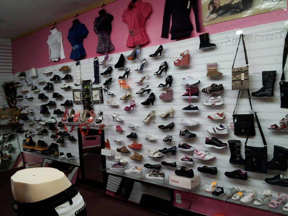 Zapateria Mu oz 3742 W Fullerton Ave Chicago IL Shoe Stores