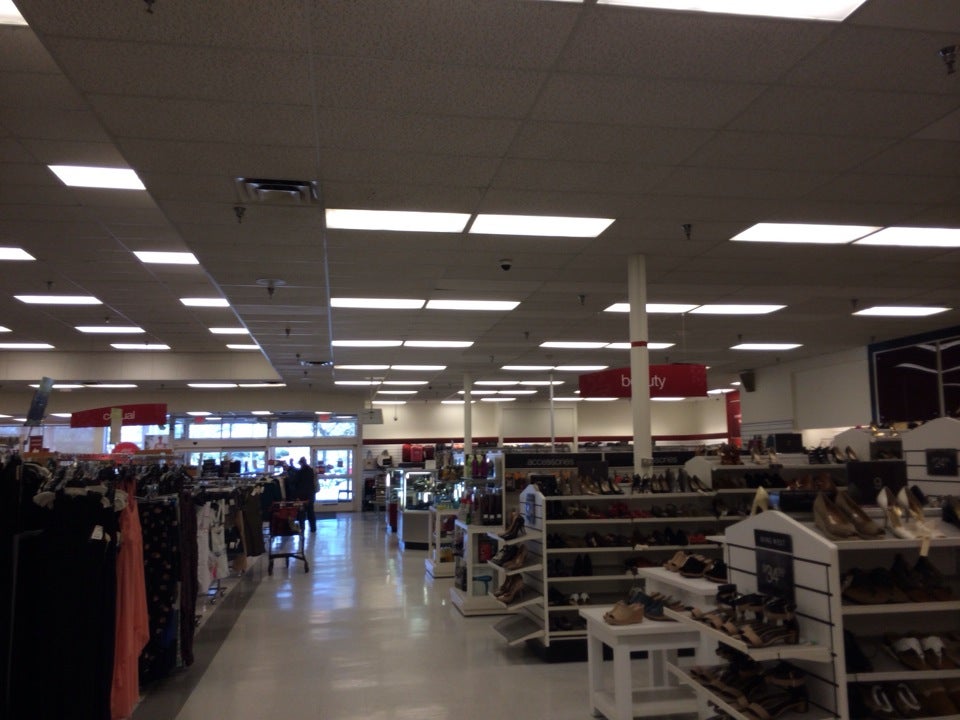 T.J. Maxx, 11111-16 San Jose Blvd, River Place Shopping, Jacksonville, FL,  Department Stores - MapQuest