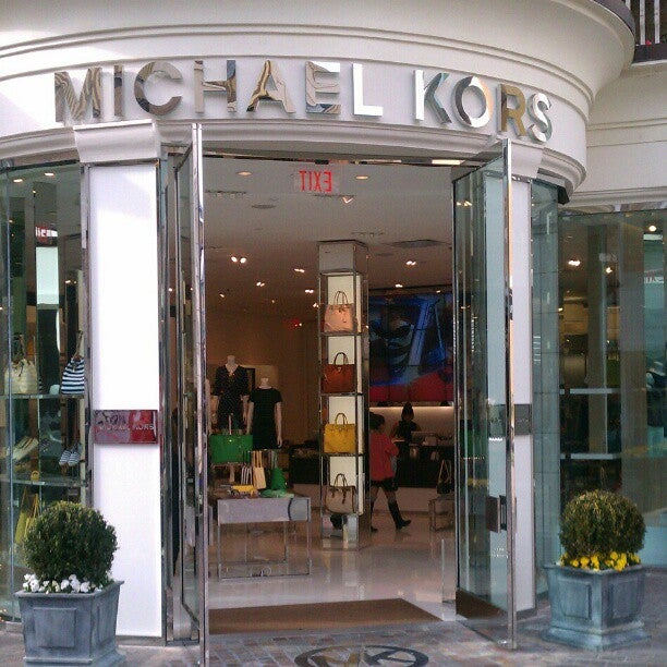 Michael Kors, 189 The Grove Dr, Suite F-70, Los Angeles, CA, Clothing  Retail - MapQuest