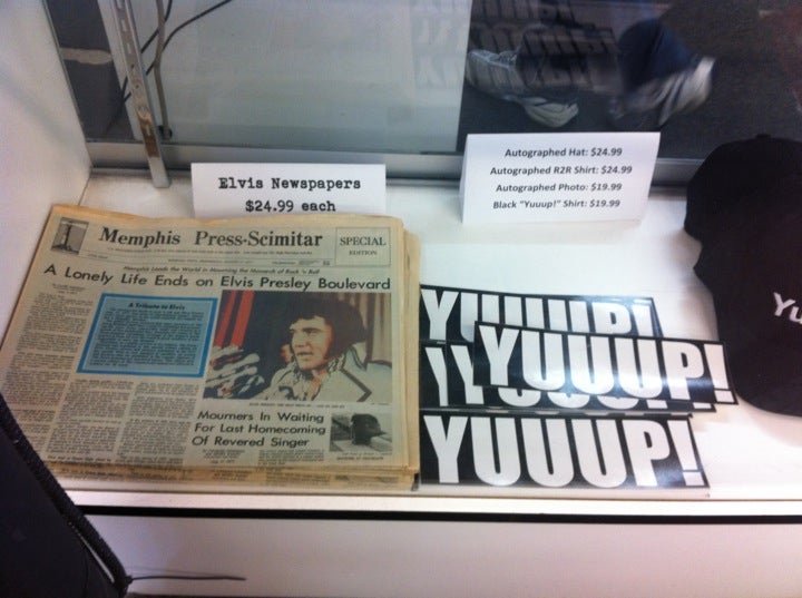 Newport Consignment Gallery / Rags To Riches Thift Store, 1941 Newport