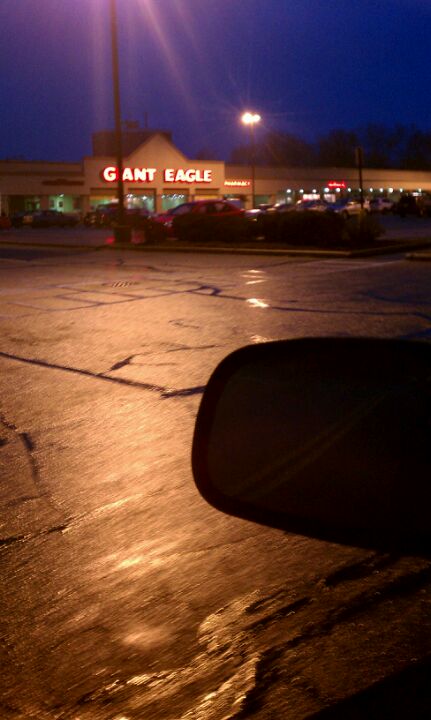 Giant Eagle Pharmacy 2061 Elm Rd NE 