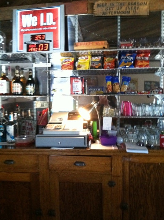 Graceland Tavern, 8447 Military Rd, Dubuque, IA MapQuest