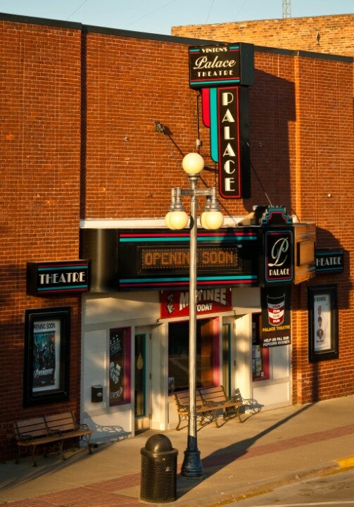 Vinton, IA Map & Directions MapQuest