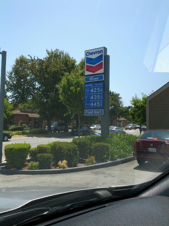 Chevron CLOSED, 710 Woodside Rd, Redwood City, CA, Gas Stations
