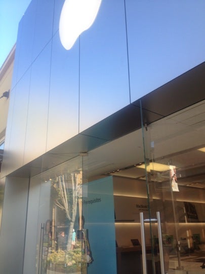 Alderwood - Apple Store - Apple