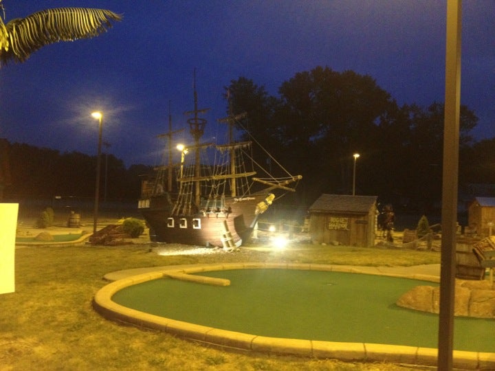 Shipwreck Pirate Mini Golf, 759 State Route 13, Cortland, NY, Golf