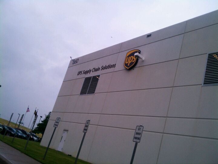 UPS Supply Chain Solutions, 660 Fritz Dr, Coppell, TX, Furniture Movers