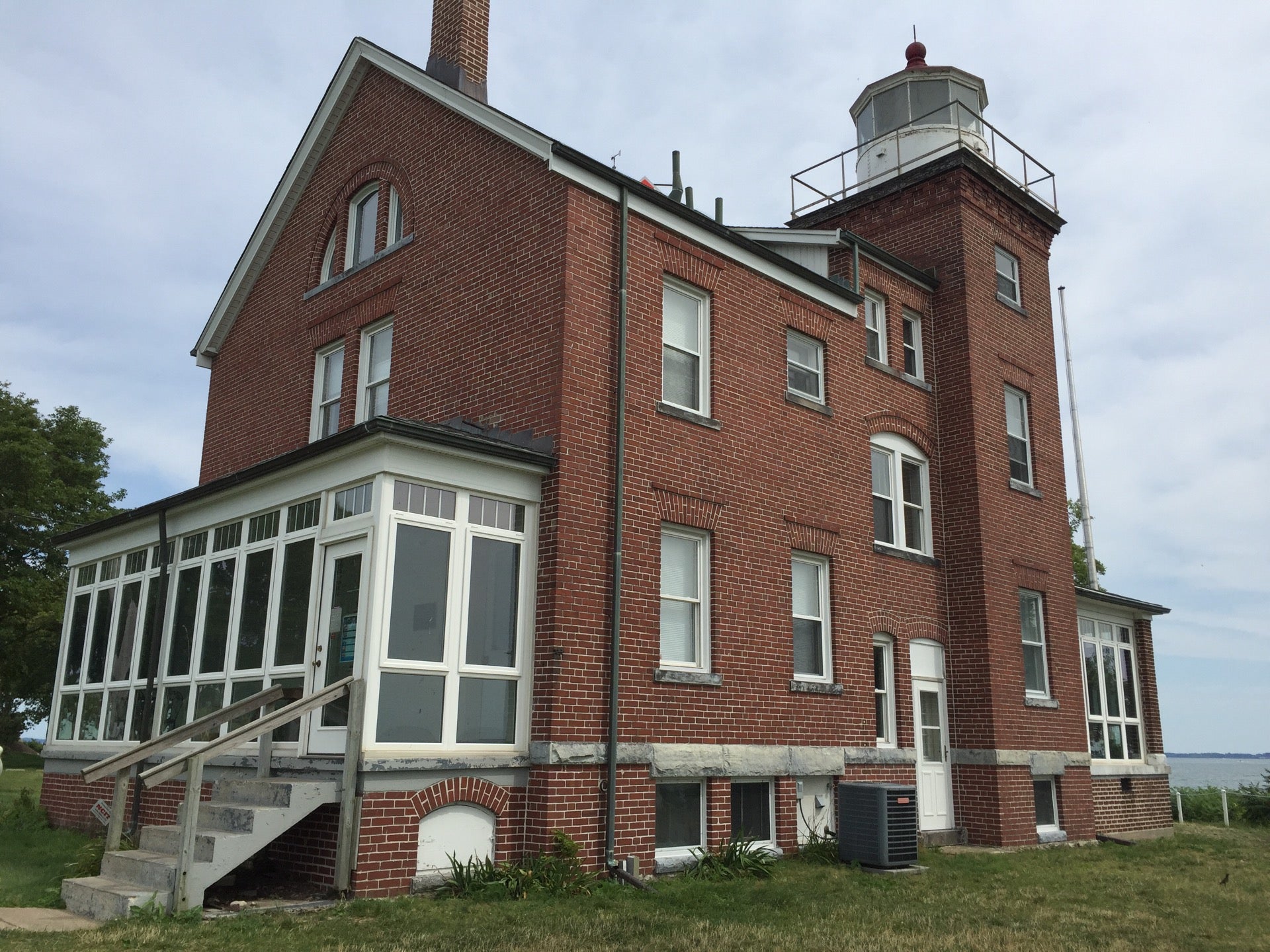 South Bass Island Lighthouse Put In Bay Oh Lighthouses Mapquest 1145