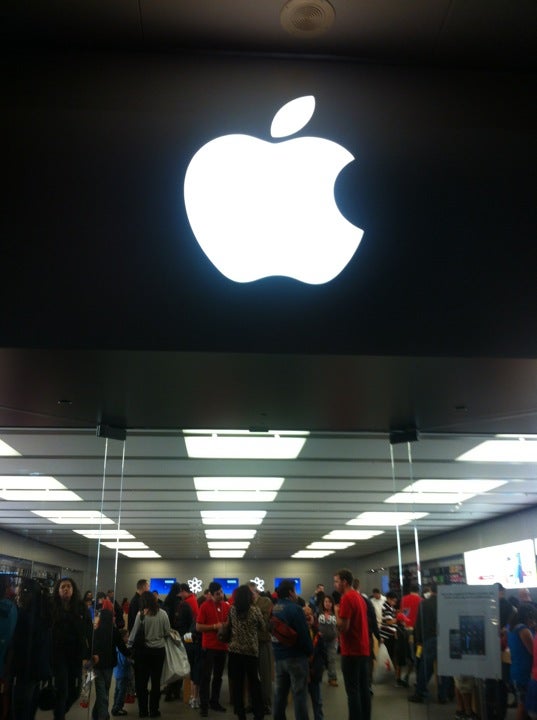 Apple Fashion Valley, 7007 Friars Road, San Diego, CA, Electronic Retailing  - MapQuest