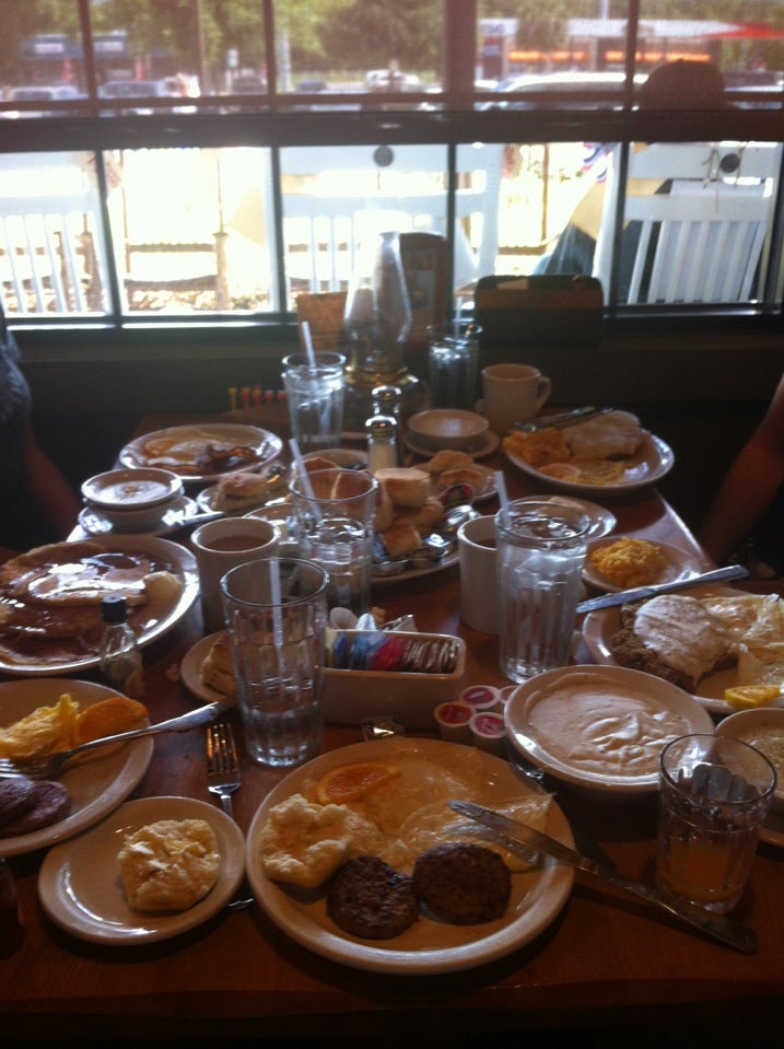 Cracker Barrel Old Country Store, 13561 SW 17th Ct, Ocala, FL, Eating