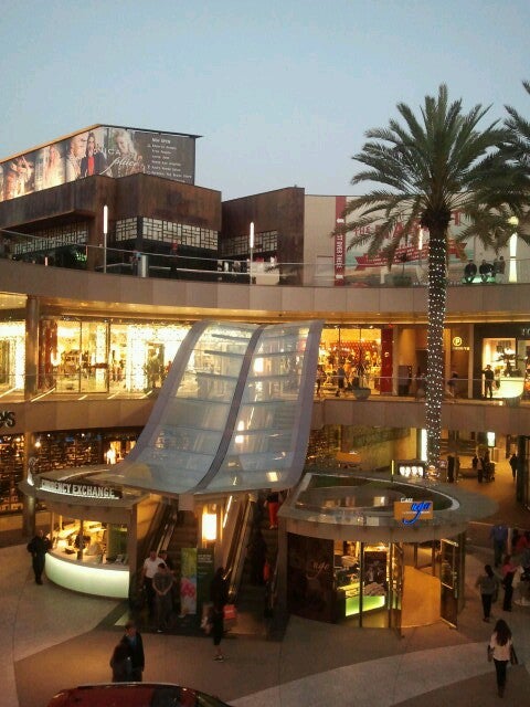 Santa Monica Place, 395 Santa Monica Place, Santa Monica, CA, Shopping  Centers & Malls - MapQuest