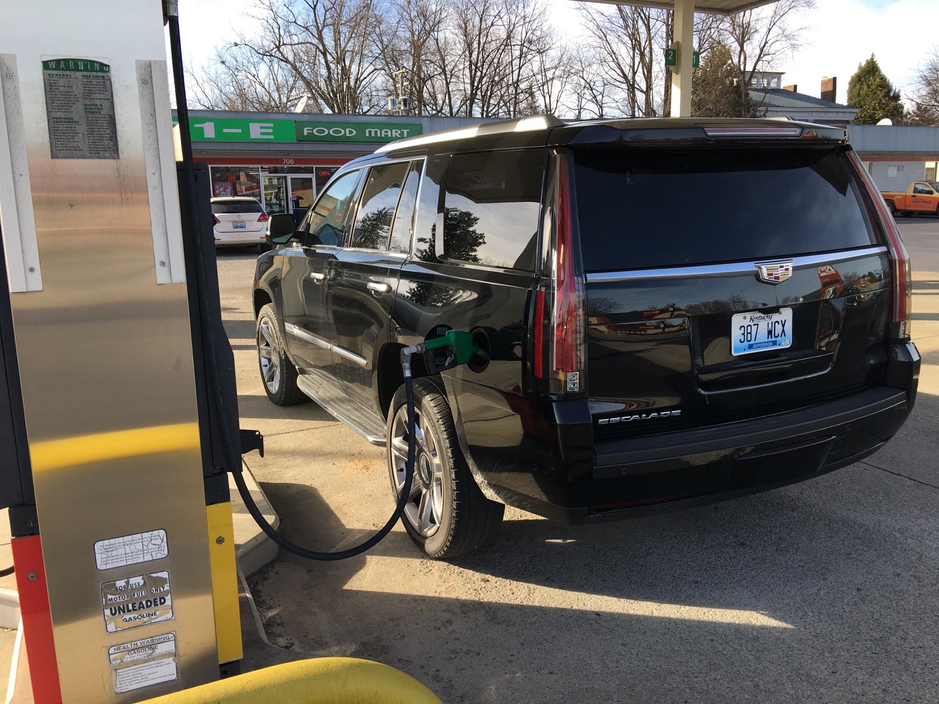 Thompson's Food Mart, 708 N 3rd St, Bardstown, KY, Grocery stores